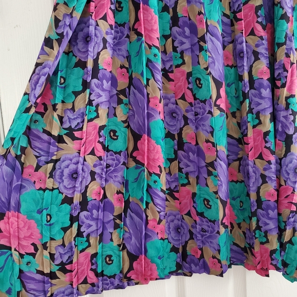 Vintage Ladies Skirt - Picture 3 of 3